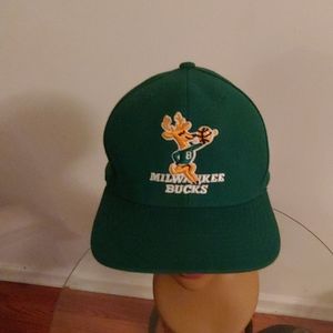 Men's Mitchell & Ness Milwaukee Bucks Hat